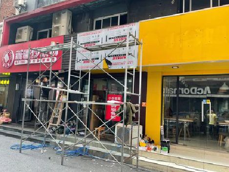 周口制作广告招牌如何避免它发黄？